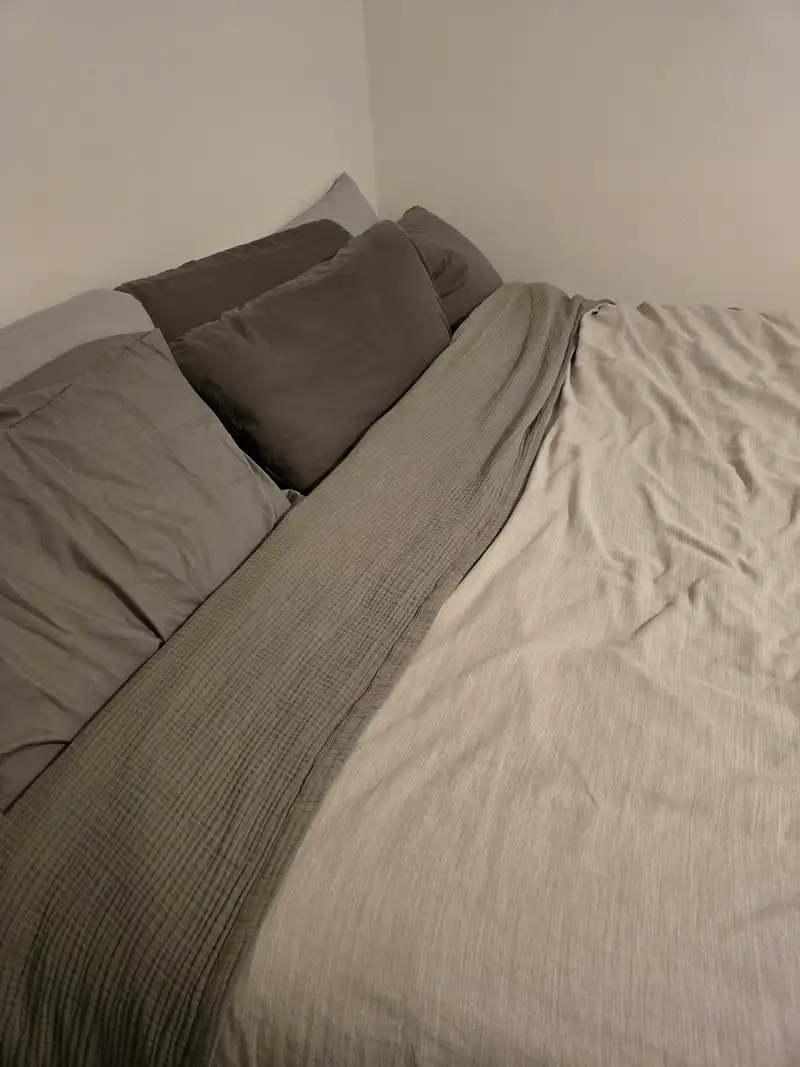 Customer image of Organic Airy Gauze Throw