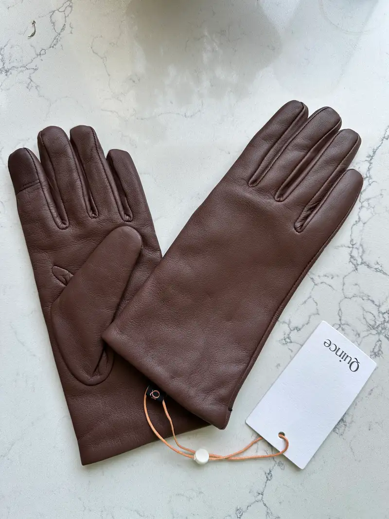 Quince Cashmere-Lined Leather Gloves