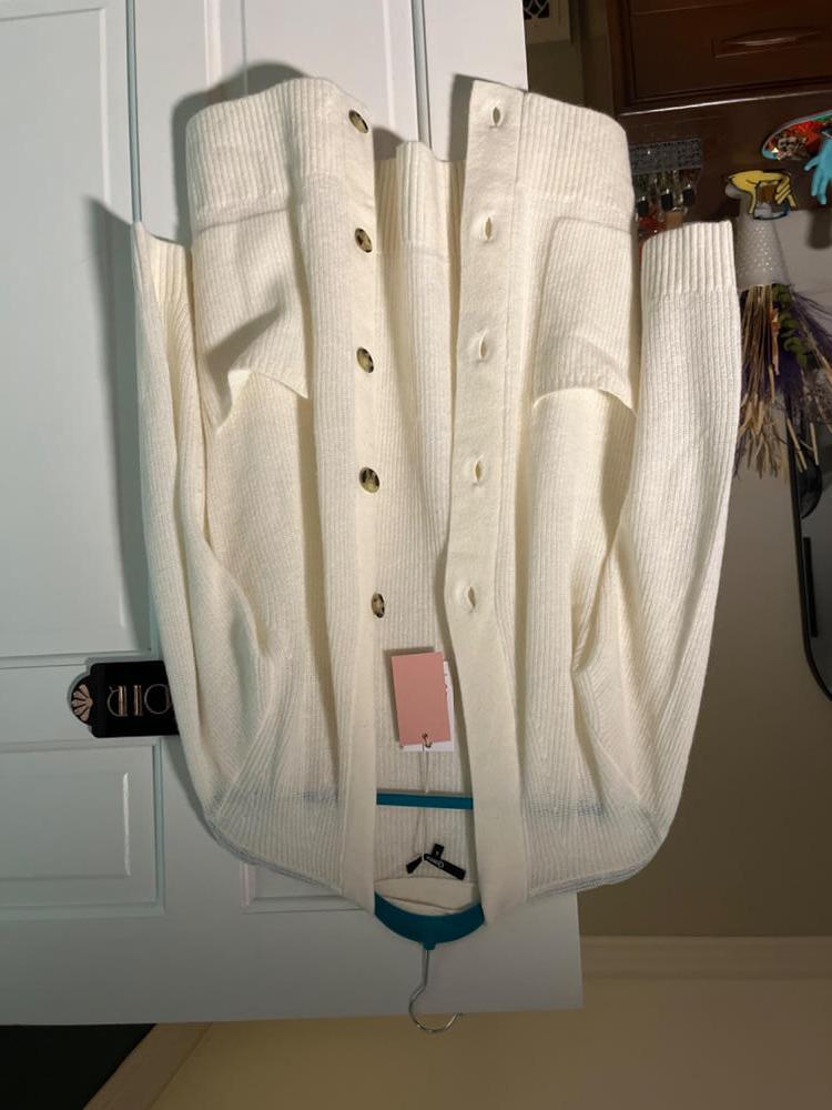 Gorgeous cardigan!