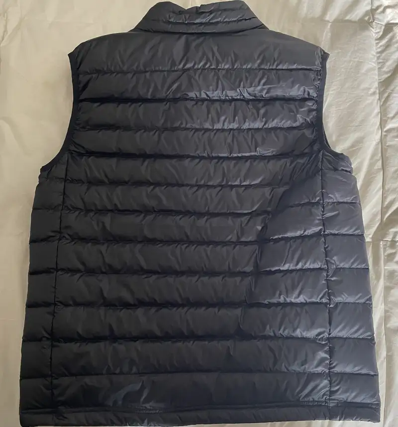 Men's Lightweight Down Packable Puffer Vest | Quince Canada