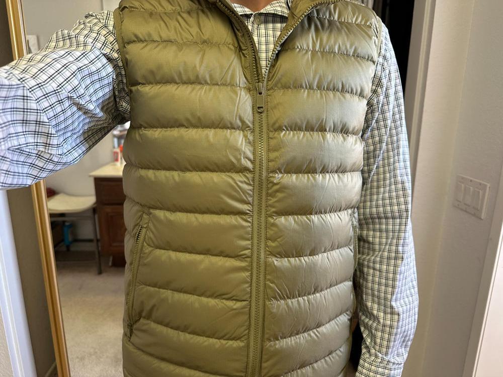 Men's Lightweight Down Packable Puffer Vest | Quince Canada