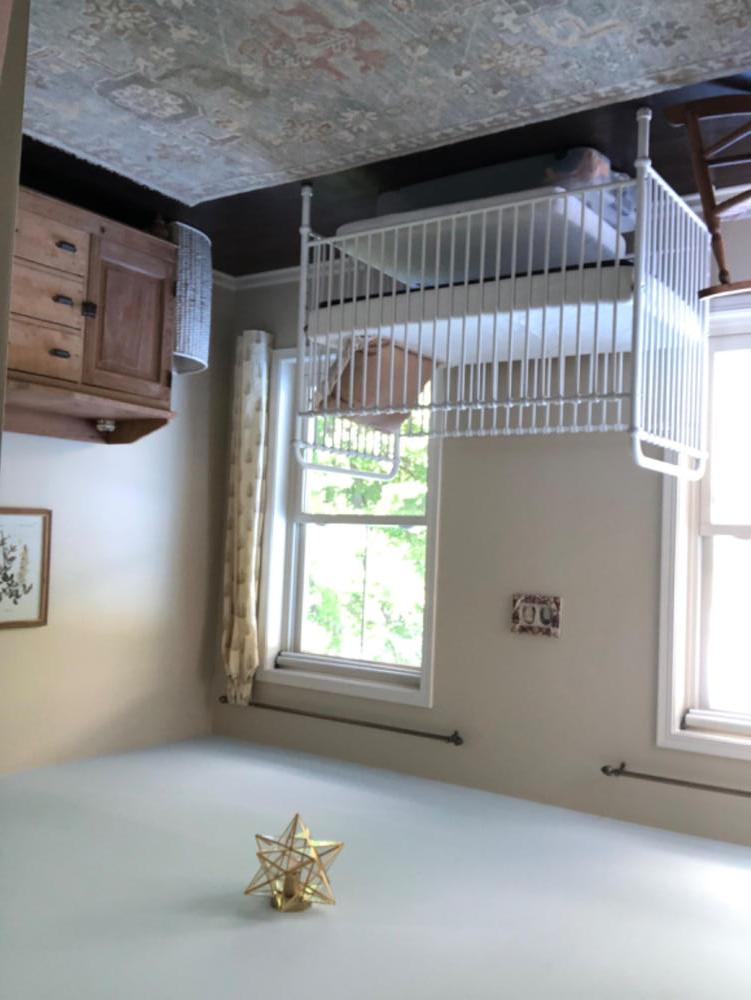 Sina Hand-Knotted Wool Rug