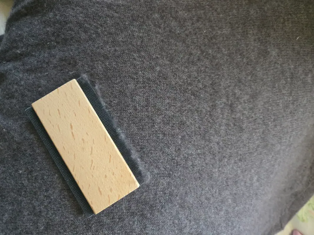Cashmere Comb