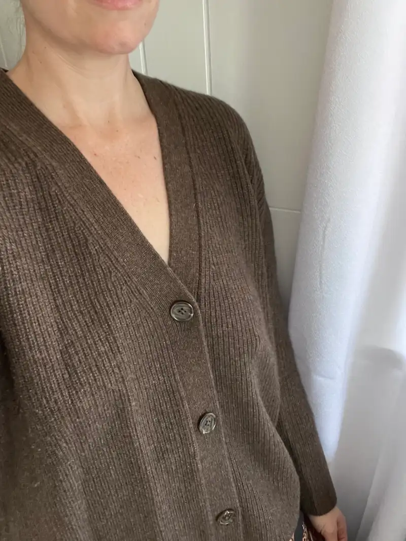 Customer image of Mongolian Spring Cashmere Oversized Boyfriend Cardigan Sweater