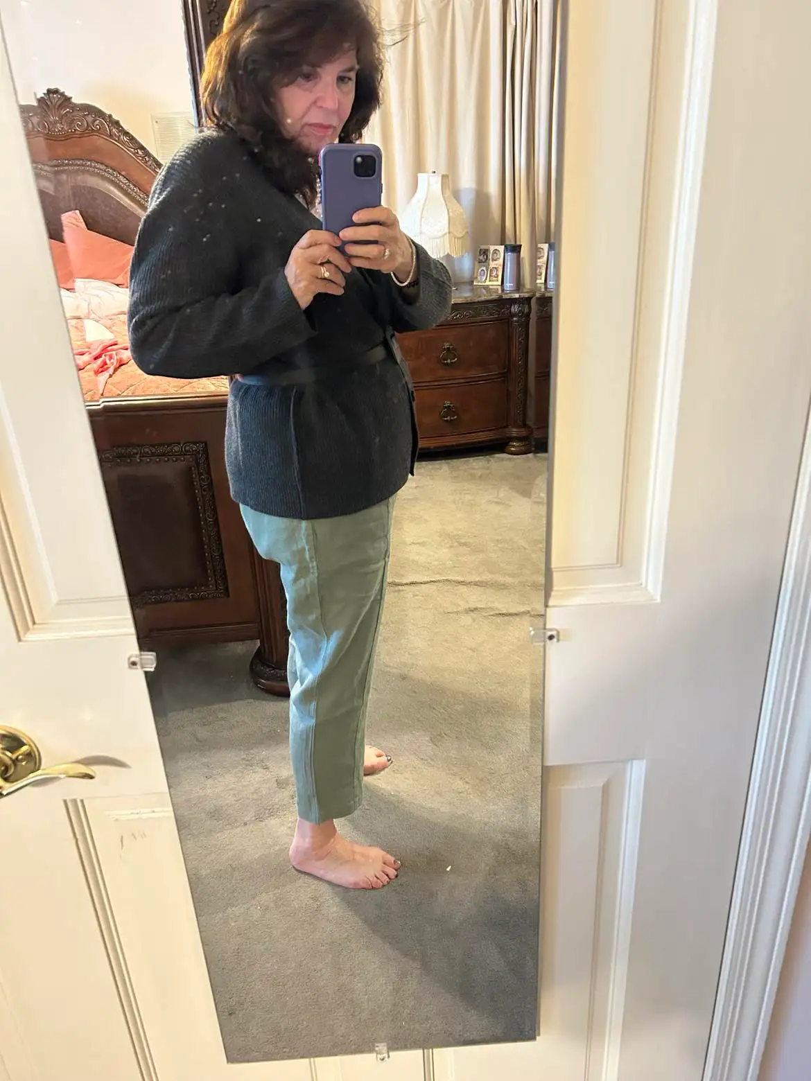 Customer image of Mongolian Spring Cashmere Oversized Boyfriend Cardigan Sweater