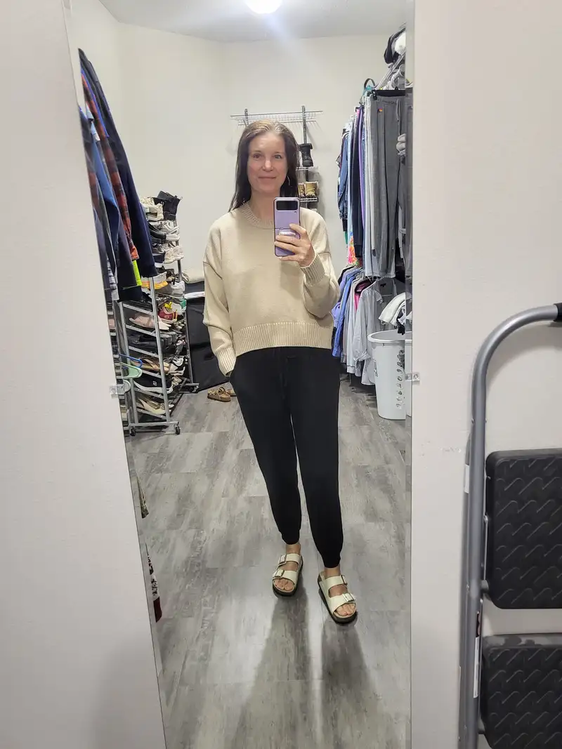 Customer image of 100% Organic Cotton Boyfriend Crew Sweater