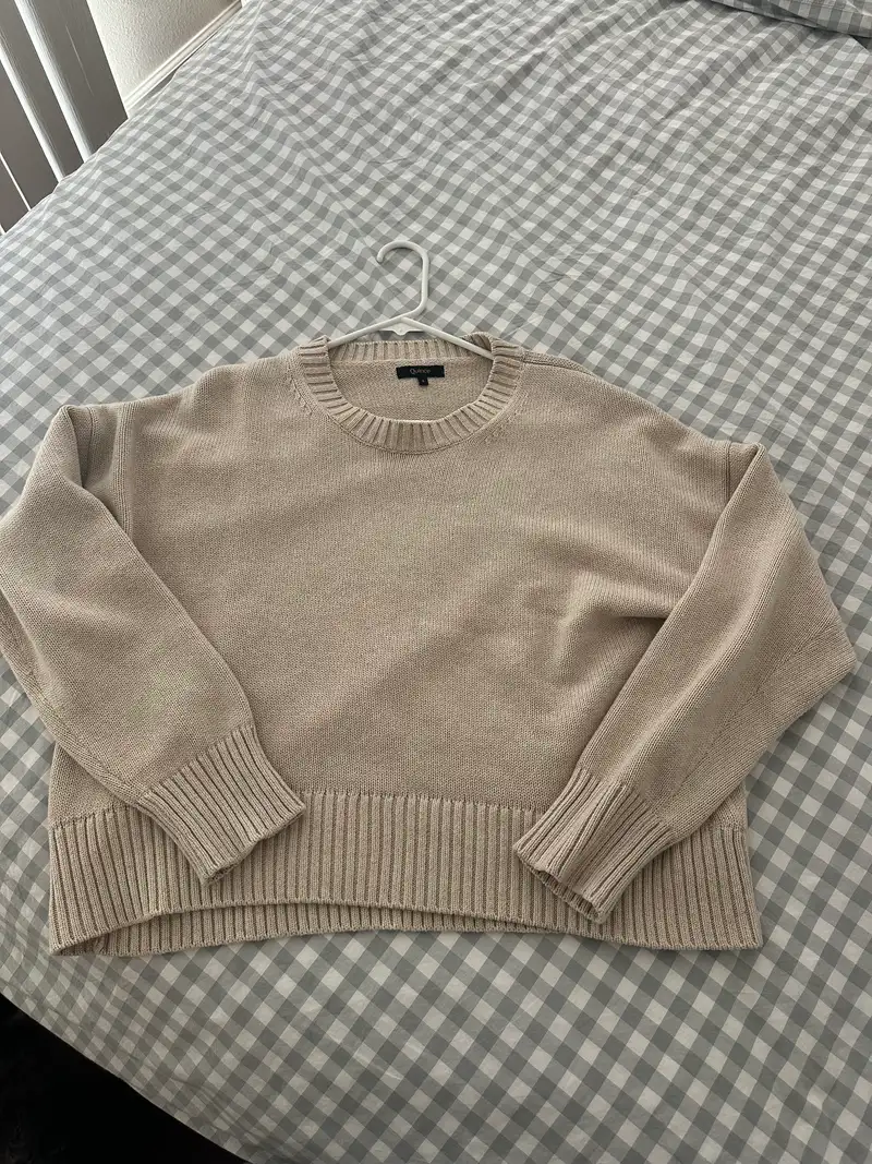 Customer image of 100% Organic Cotton Boyfriend Crew Sweater