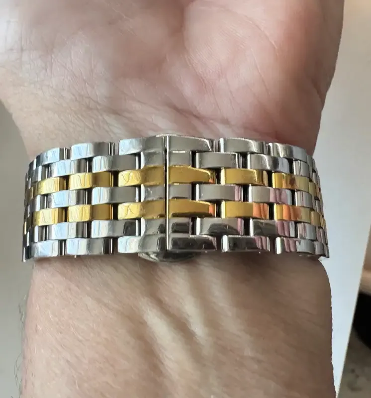 Croc-Embossed Leather Apple Watch Band