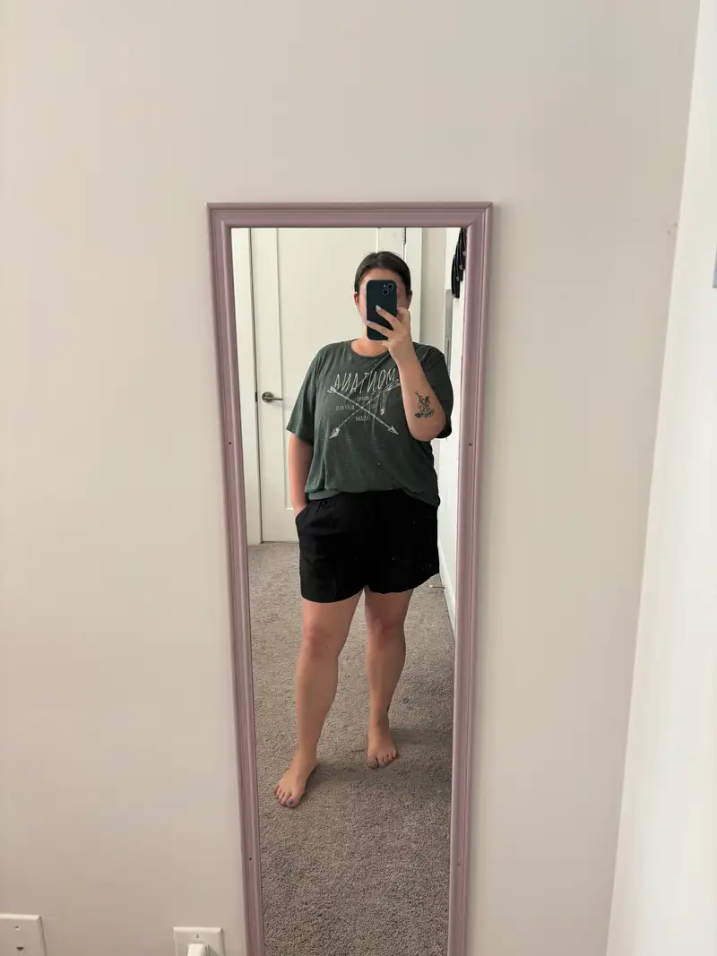 Customer image of 100% European Linen Shorts