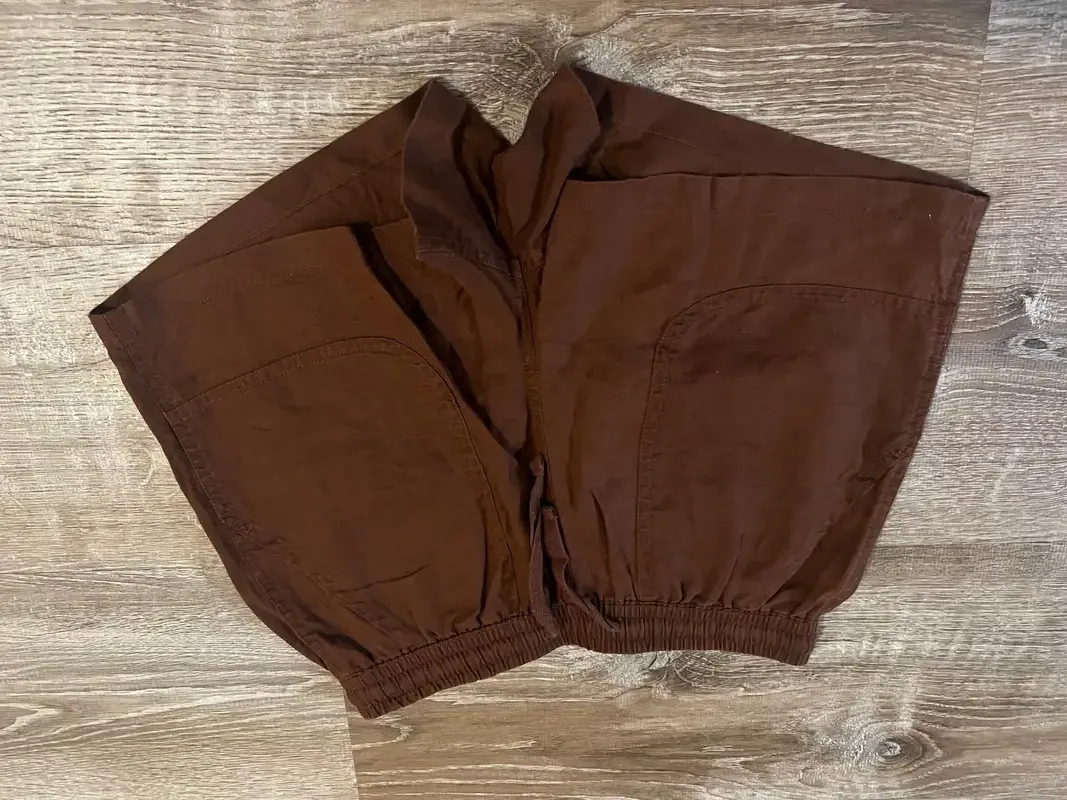 Customer image of 100% European Linen Shorts