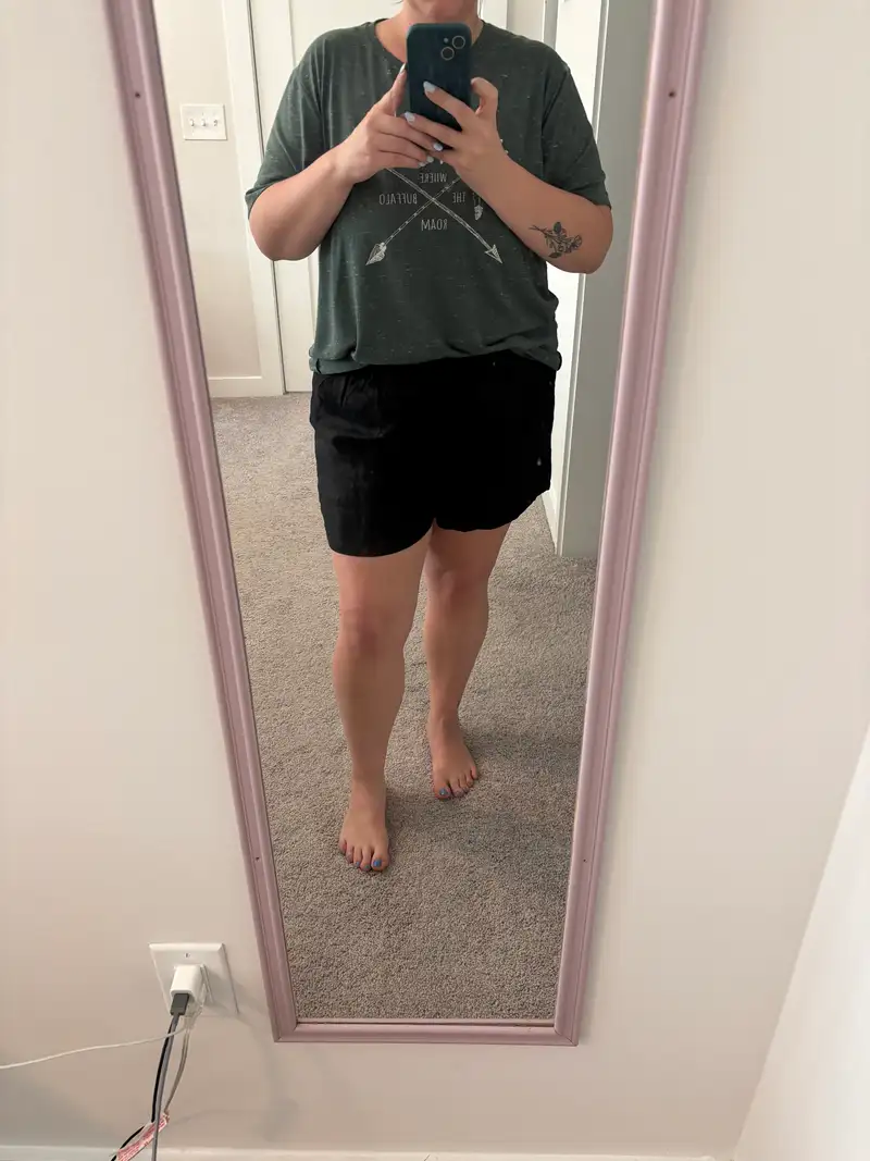 Customer image of 100% European Linen Shorts