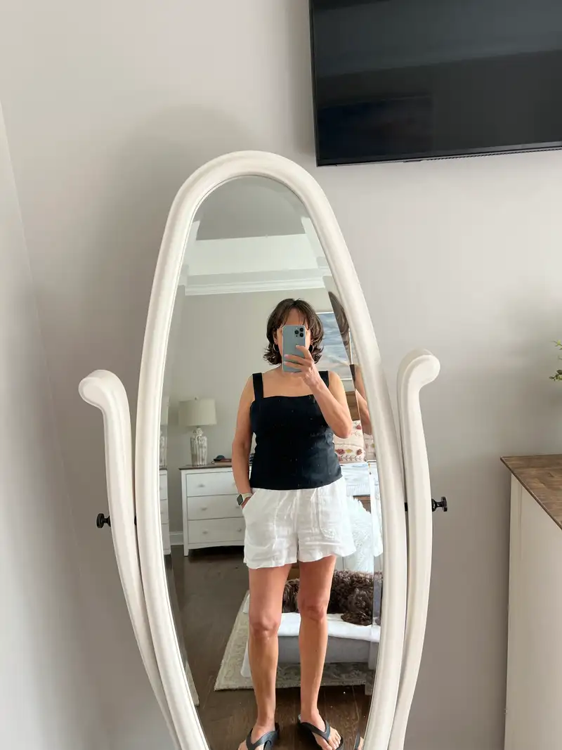Customer image of 100% European Linen Shorts