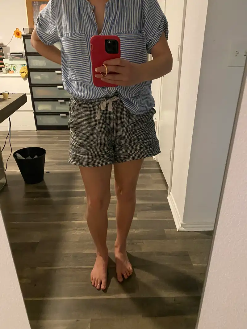 Customer image of 100% European Linen Shorts