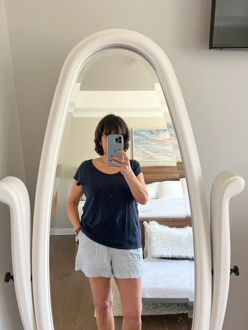 Customer image of 100% European Linen Shorts