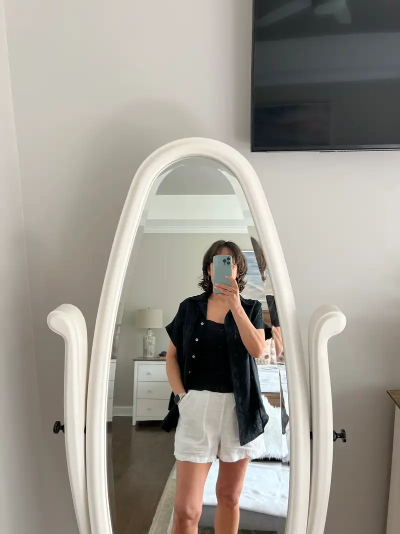 Customer image of 100% European Linen Shorts