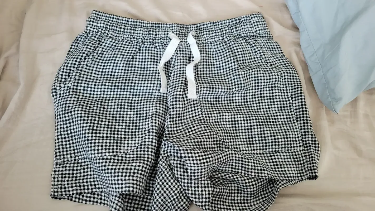 Customer image of 100% European Linen Shorts
