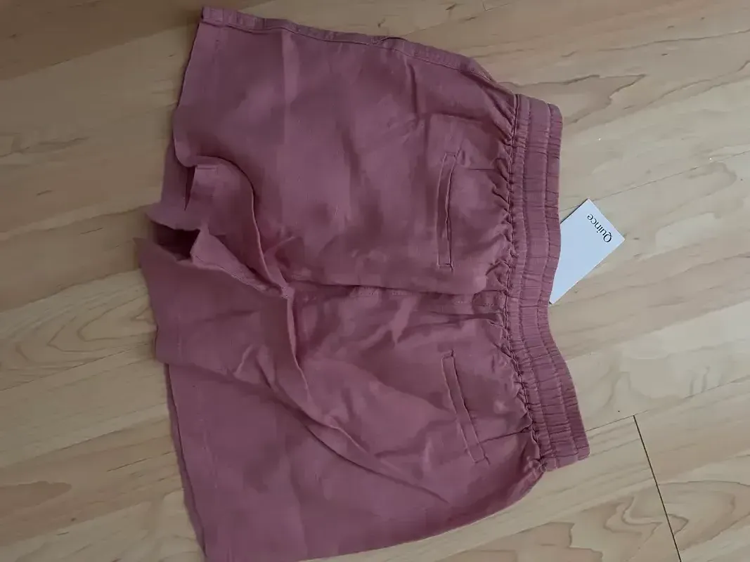 Customer image of 100% European Linen Shorts
