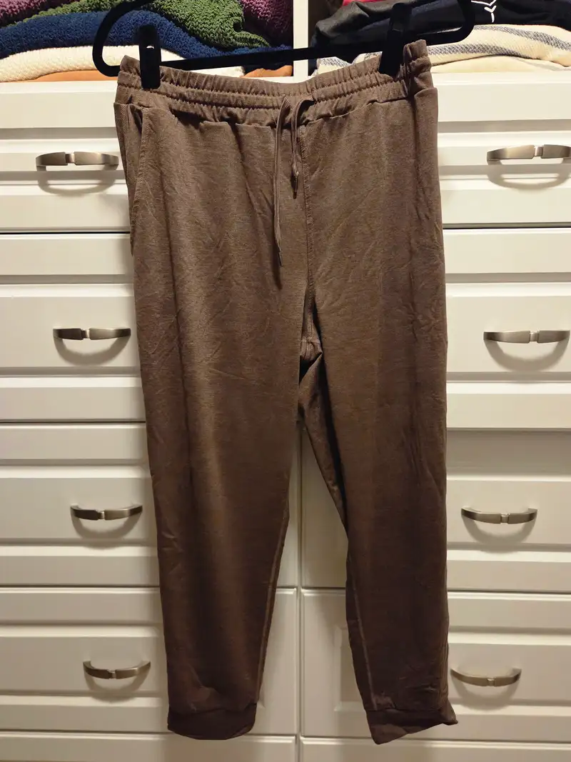Customer image of Flowknit Mid-Rise Jogger