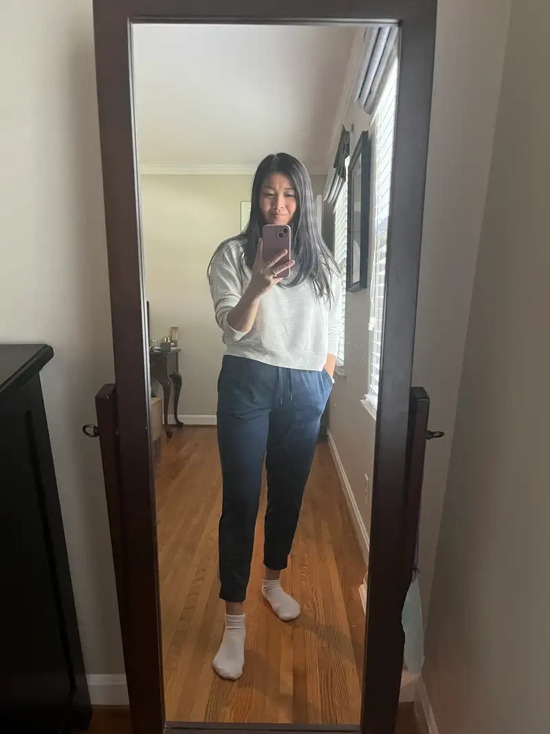 Customer image of Flowknit Mid-Rise Jogger