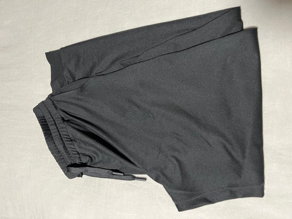 Customer image of Flowknit Mid-Rise Jogger