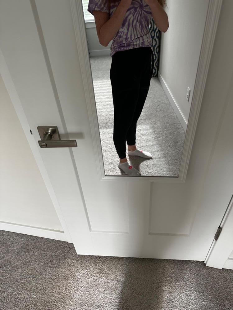 Customer image of Flowknit Mid-Rise Jogger