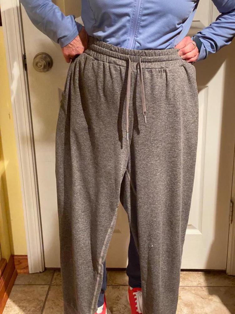 Customer image of Flowknit Mid-Rise Jogger