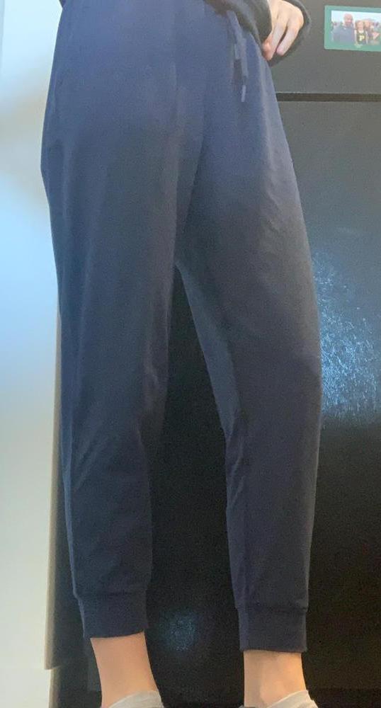 Customer image of Flowknit Mid-Rise Jogger
