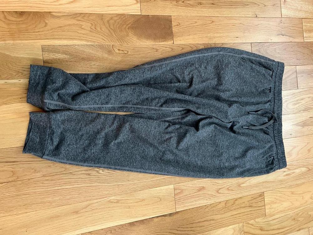 Customer image of Flowknit Mid-Rise Jogger