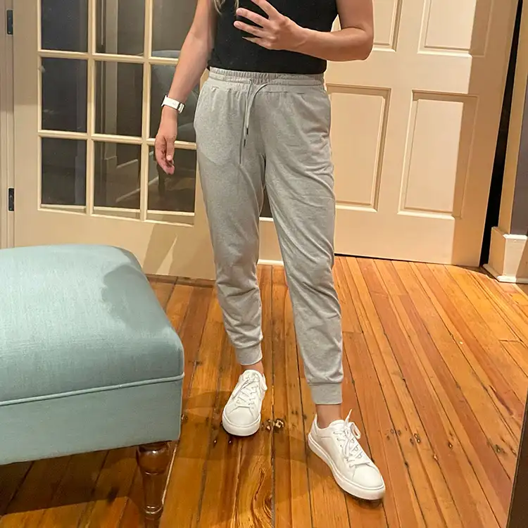 Customer image of Flowknit Mid-Rise Jogger