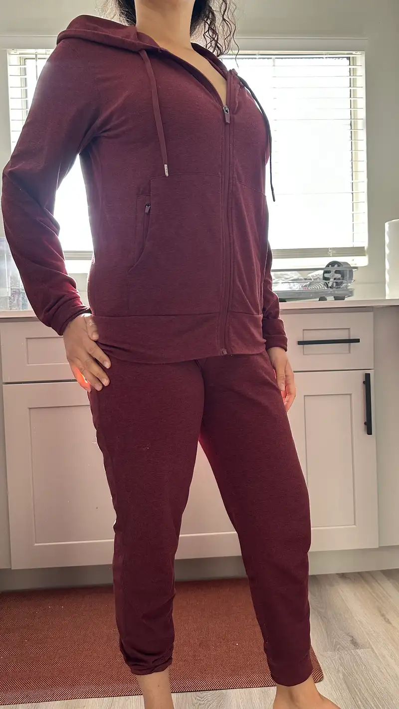 Customer image of Flowknit Mid-Rise Jogger