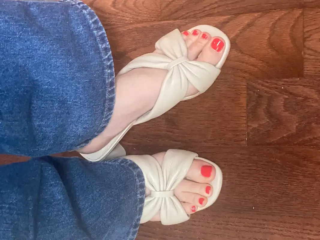 100% Leather Wrap Sandal