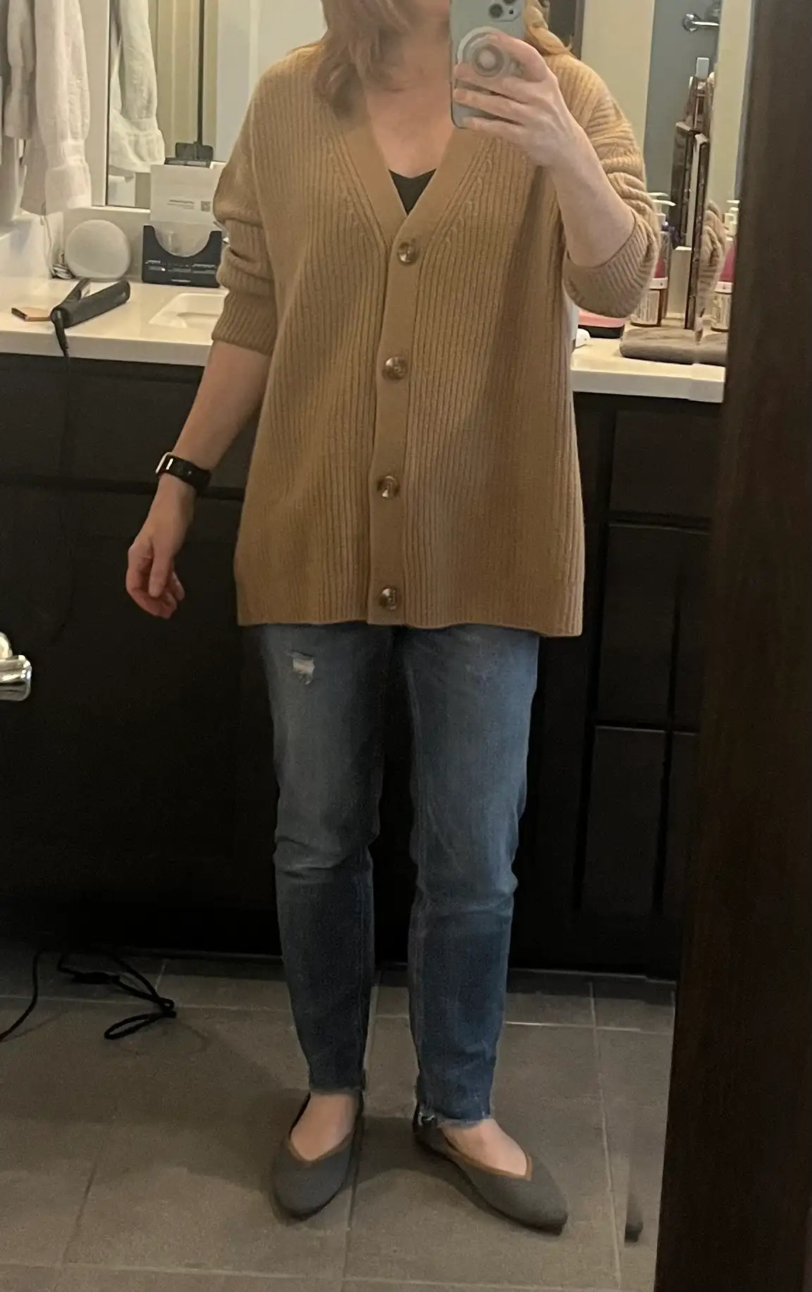 Customer image of Mongolian Spring Cashmere Oversized Boyfriend Cardigan Sweater