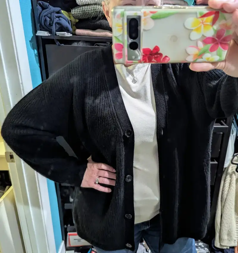 Customer image of Mongolian Spring Cashmere Oversized Boyfriend Cardigan Sweater