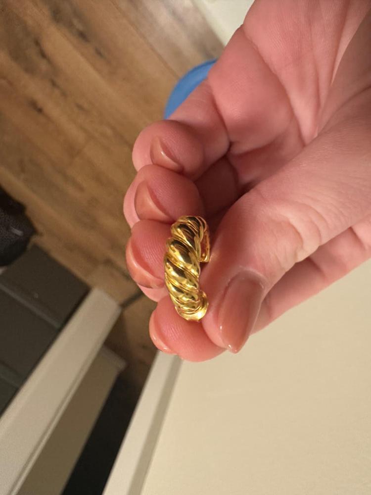 Customer image of Croissant Hoops