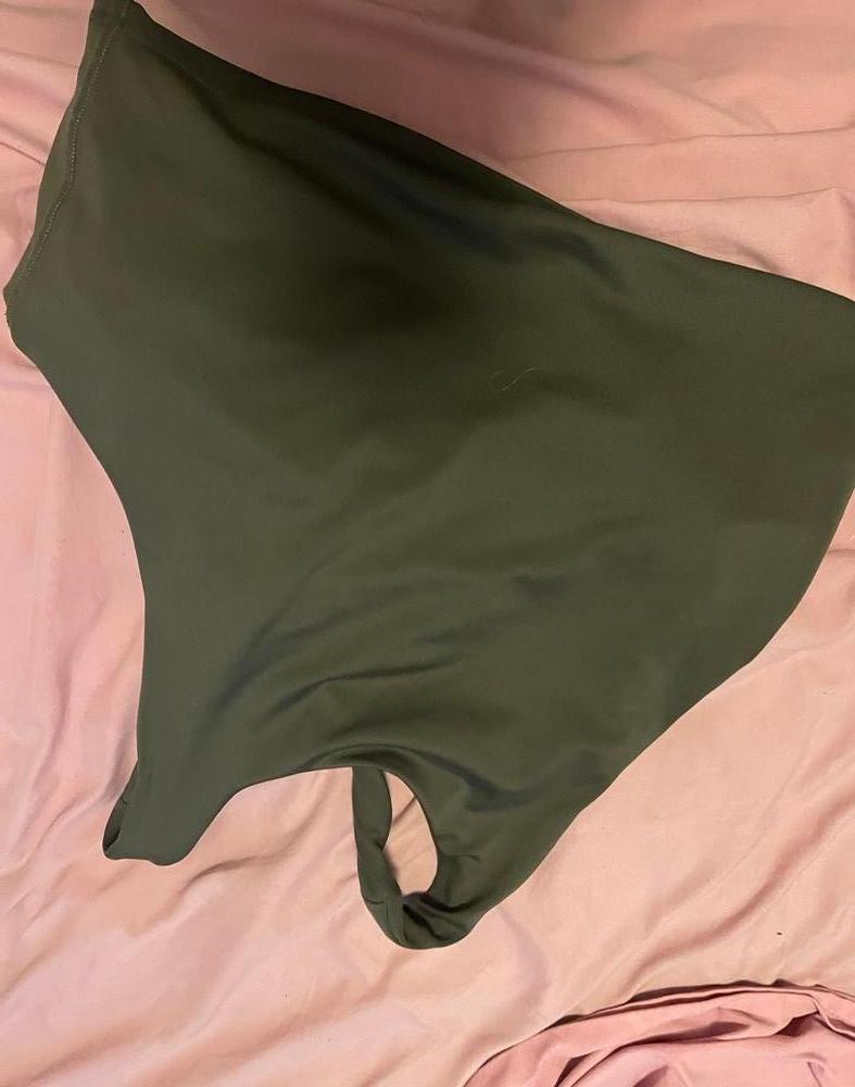 Customer image of Ultra-Soft High-Neck Cropped Tank