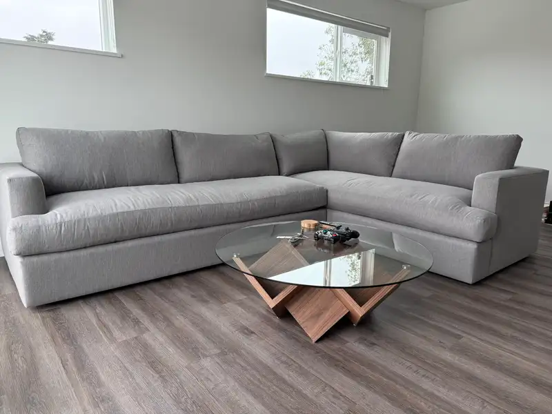 Bruno Leather Chaise Sectional