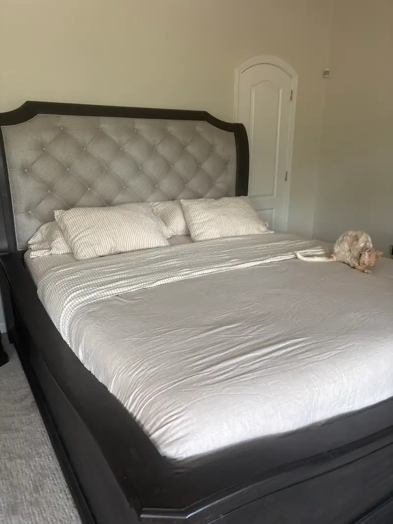 Customer image of European Linen Stripe Sheet Set