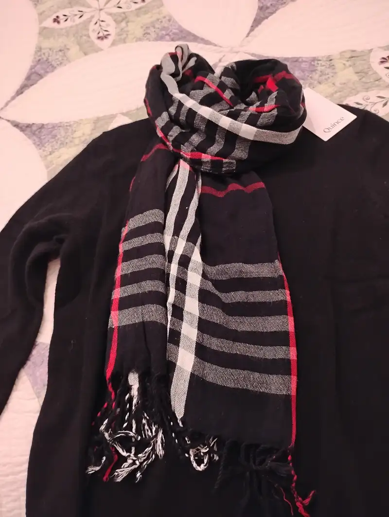 Customer image of Mongolian Cashmere Crewneck Sweater