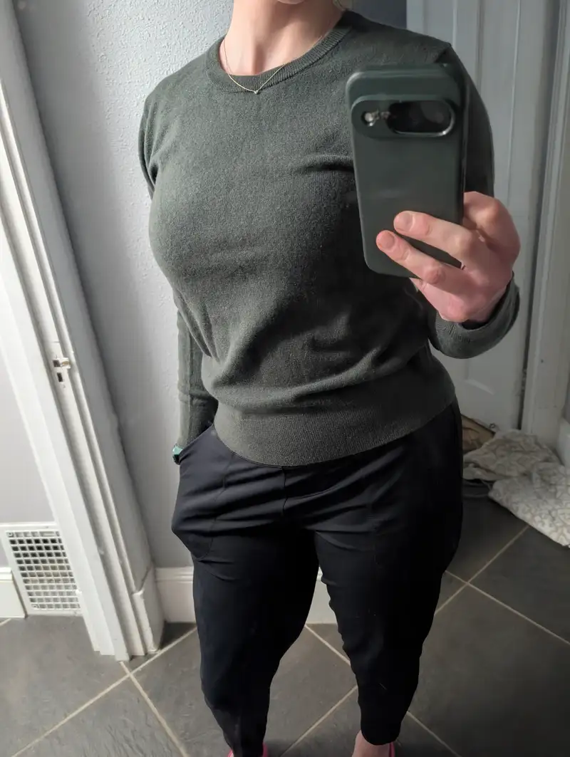Customer image of Mongolian Cashmere Crewneck Sweater