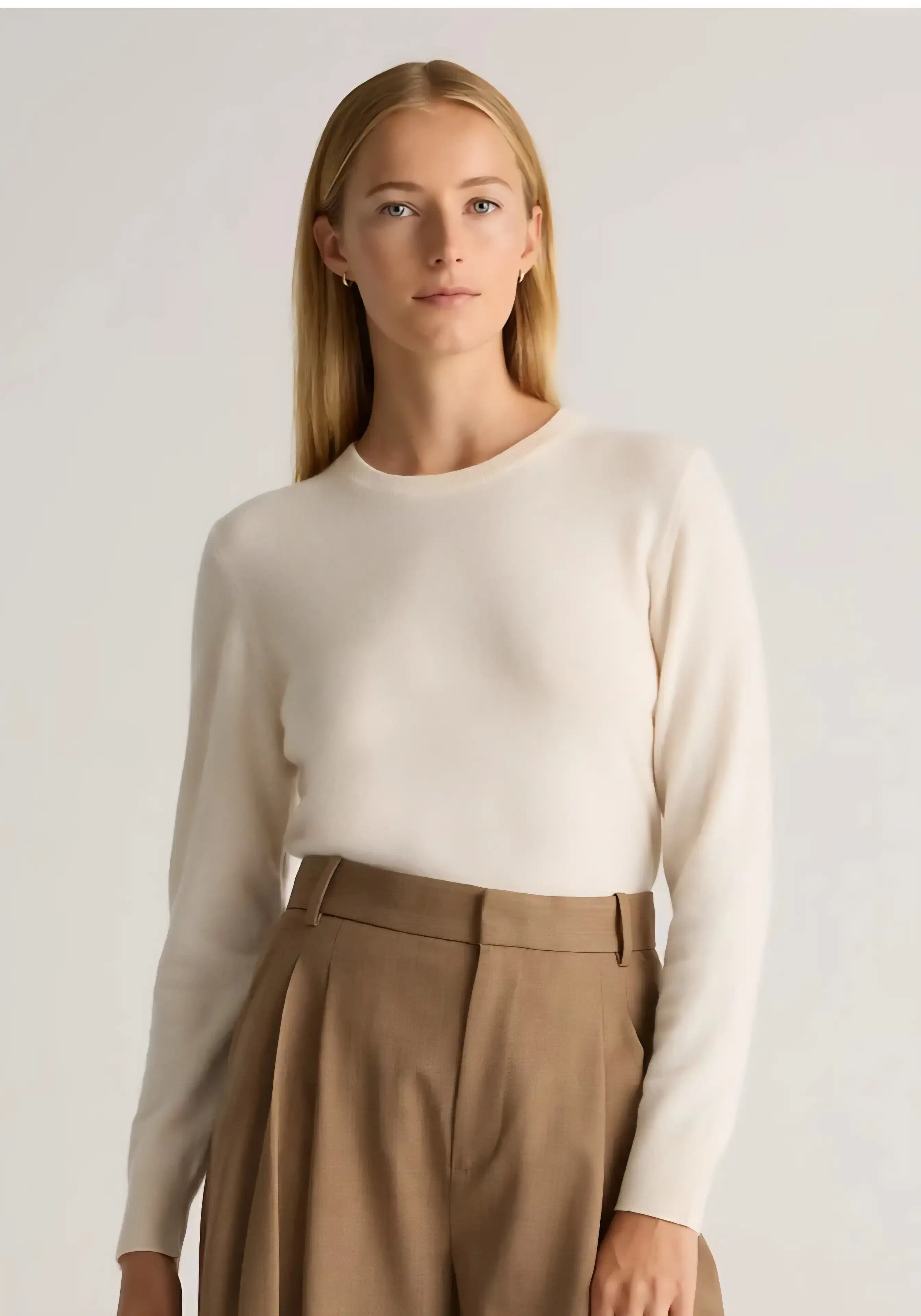 Customer image of Mongolian Cashmere Crewneck Sweater