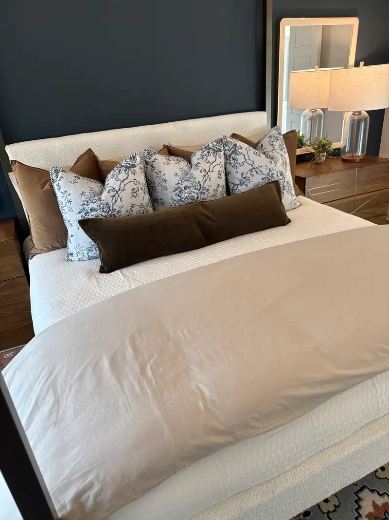 Cotton Velvet Oversized Lumbar Pillow Cover (Set of 2) in Moss